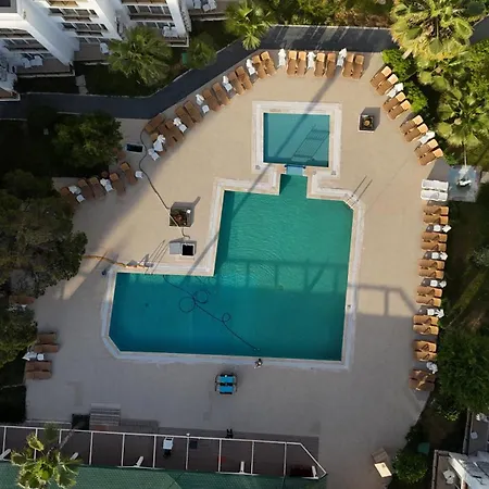 Club Golf Hotel Side