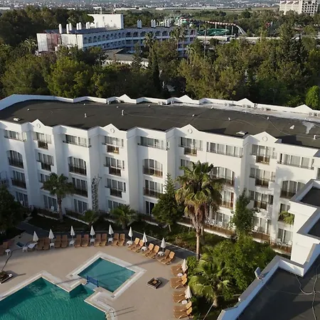 فندق Club Golf 4*