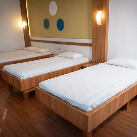 Club Golf Hotel Side